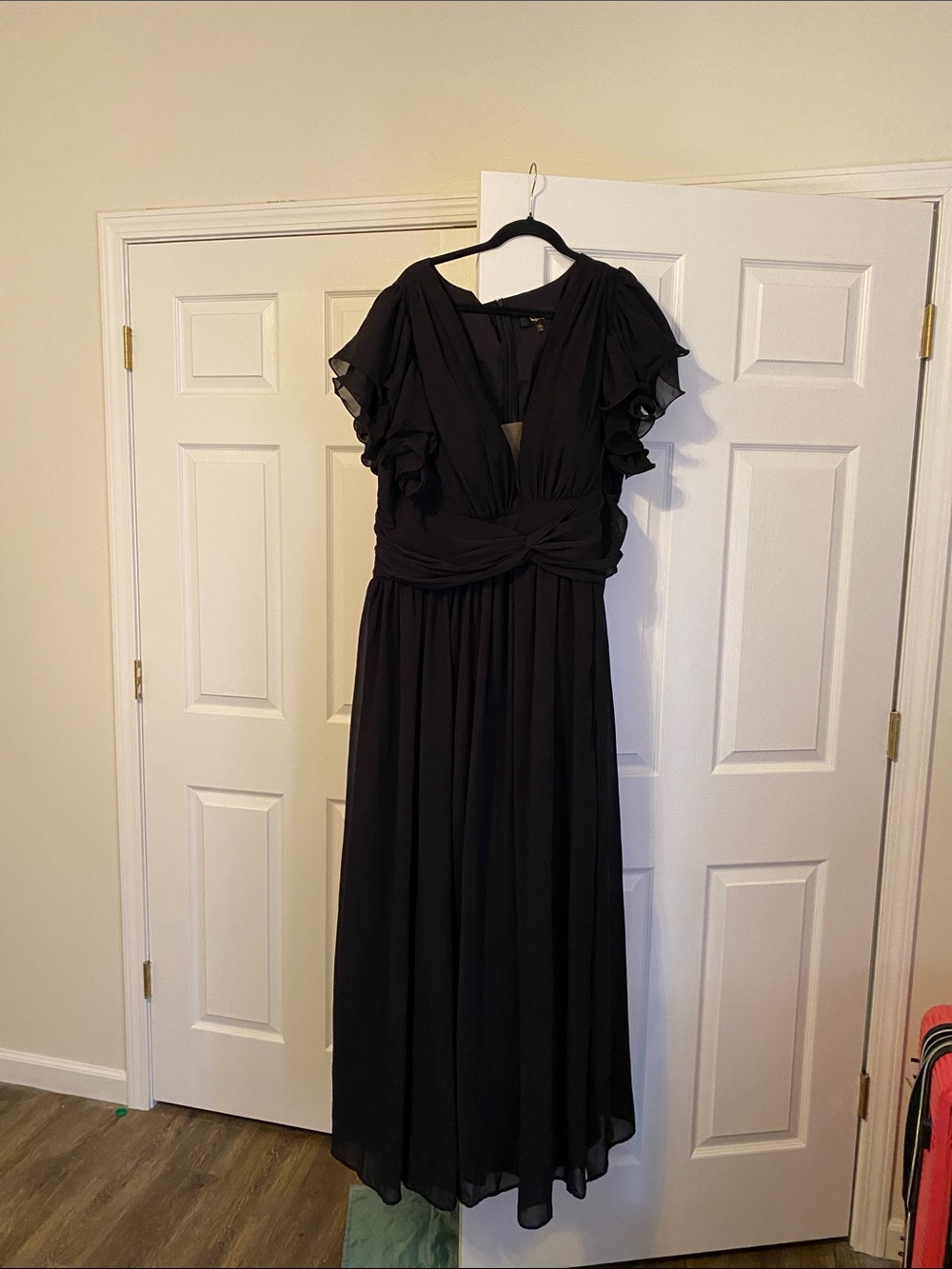 Elegant Black Maxi Dress with Flutter Sleeves